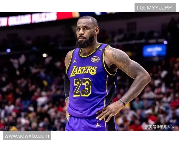 詹姆斯的传奇之路：从天才少年到NBA历史最佳球员的蜕变与成就